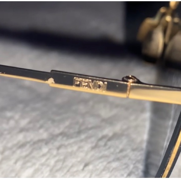 AUTHENTIC FENDI SUNGLASSES SHIELD REFLECTIVE - Picture 2 of 4